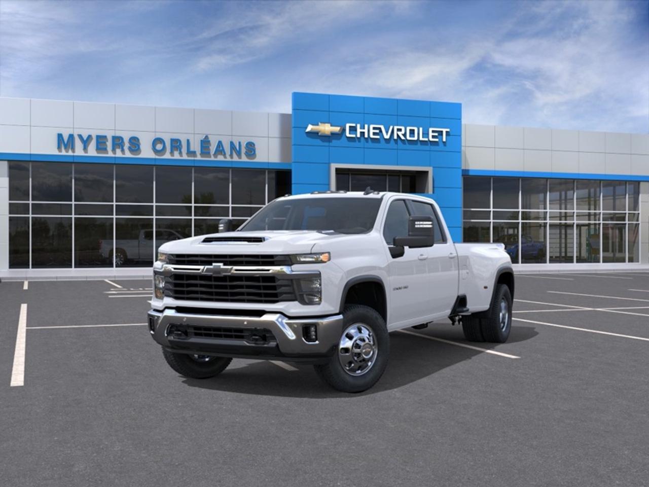 2026 Chevrolet Silverado 3500HD LT  - Leather Seats Photo