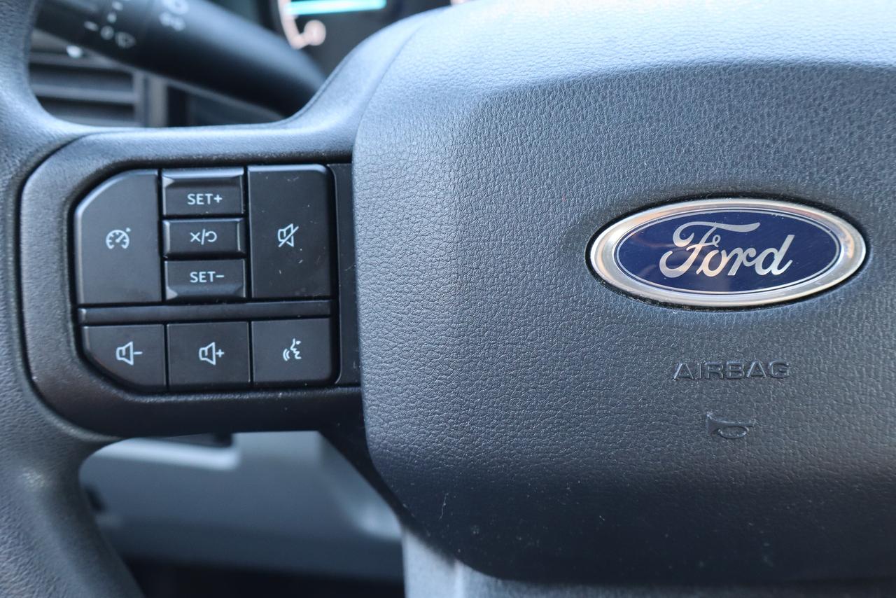2025 Ford SUPER DUTY F-250 SRW XLT Photo
