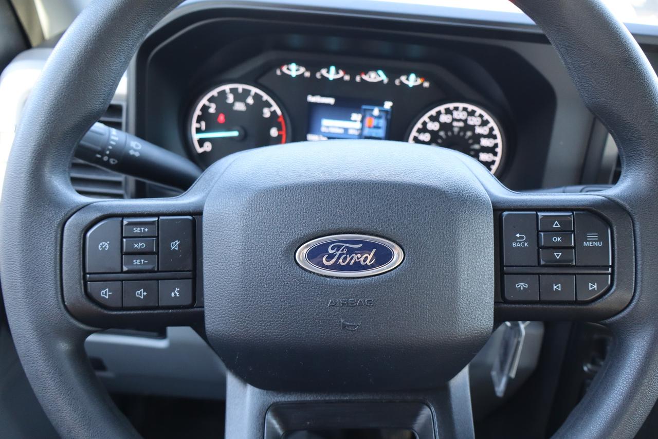 2025 Ford SUPER DUTY F-250 SRW XLT Photo