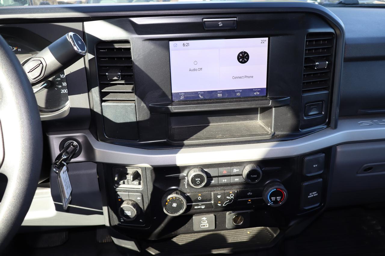 2025 Ford SUPER DUTY F-250 SRW XLT Photo