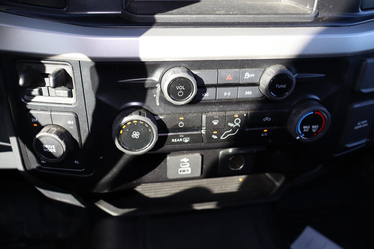 2025 Ford SUPER DUTY F-250 SRW XLT Photo