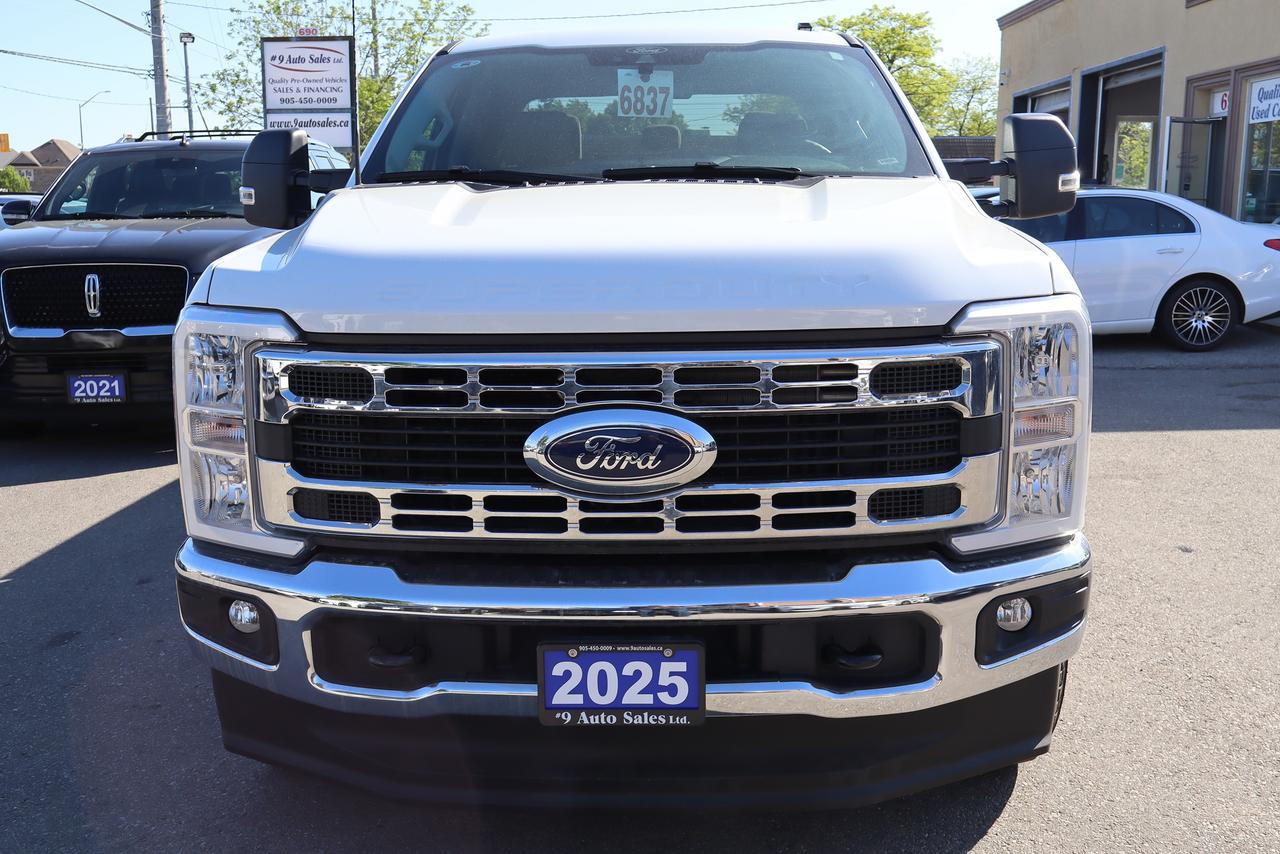 2025 Ford SUPER DUTY F-250 SRW XLT Photo2