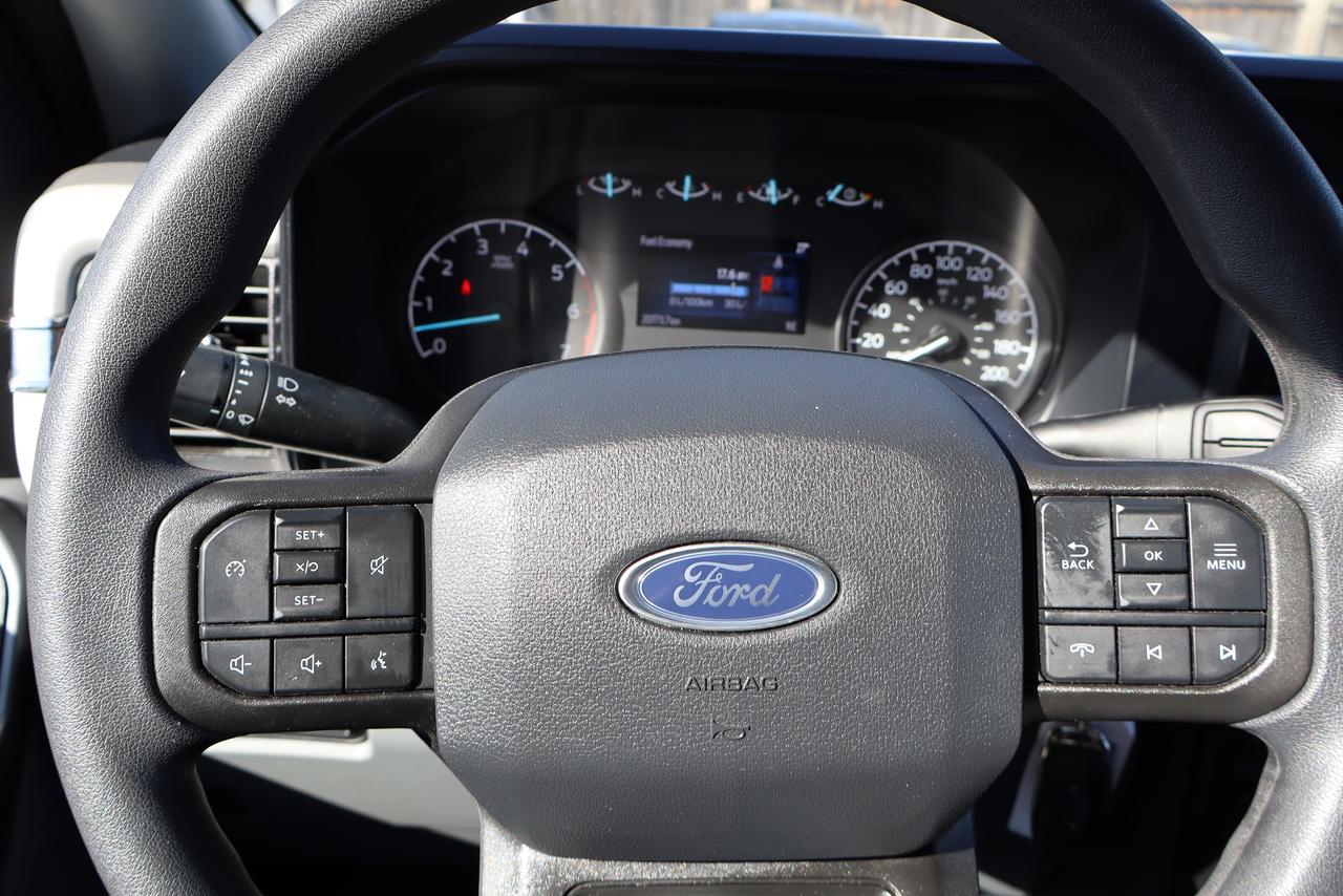 2025 Ford SUPER DUTY F-250 SRW XLT Photo