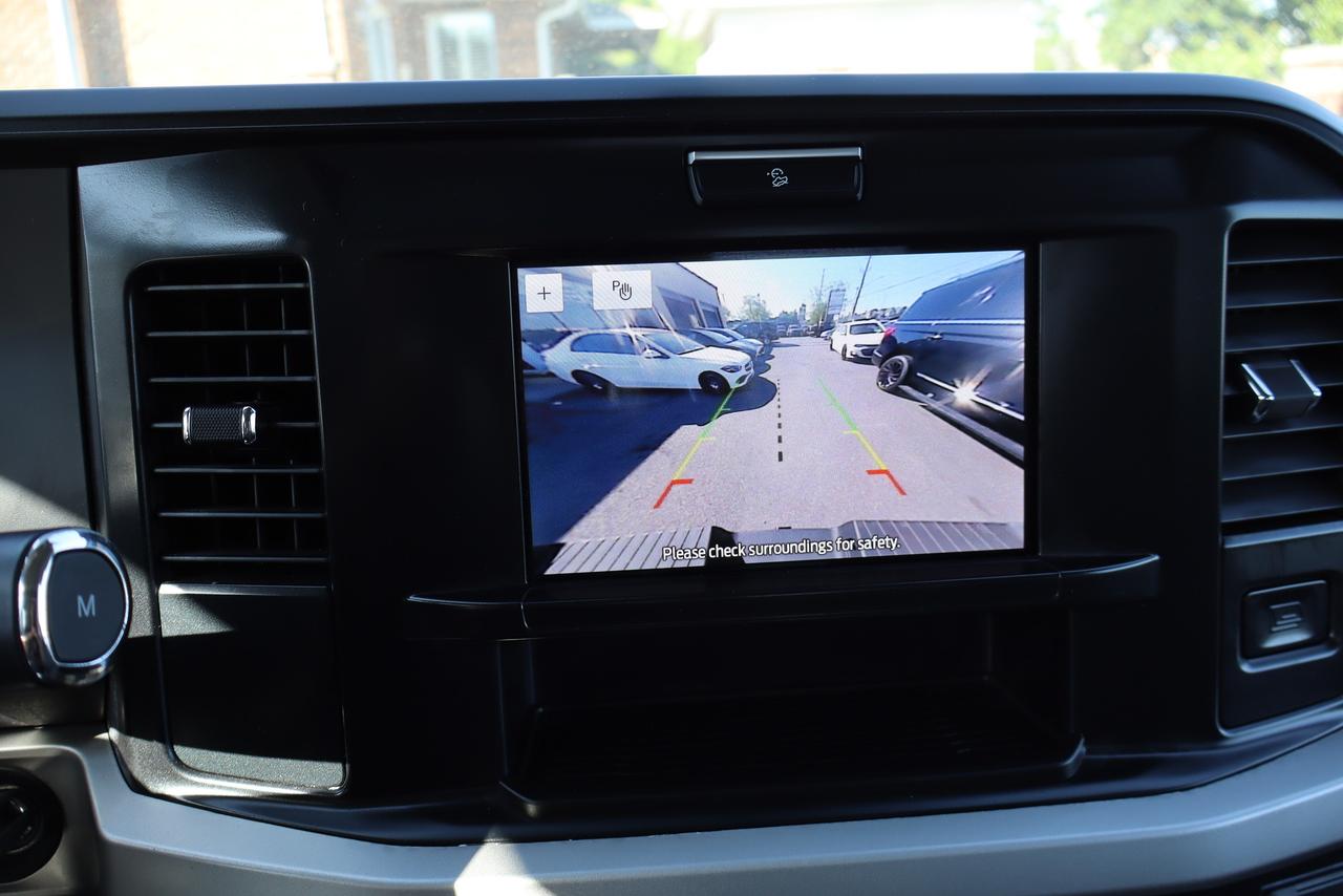 2025 Ford SUPER DUTY F-250 SRW XLT Photo