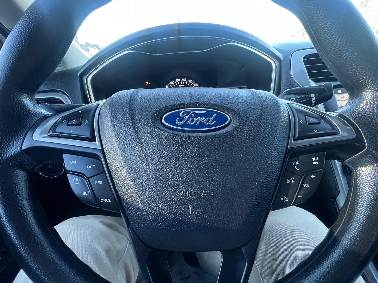 2017 Ford Fusion BACK CAM- NAV-Bluetooth-HEATED SEATS Photo