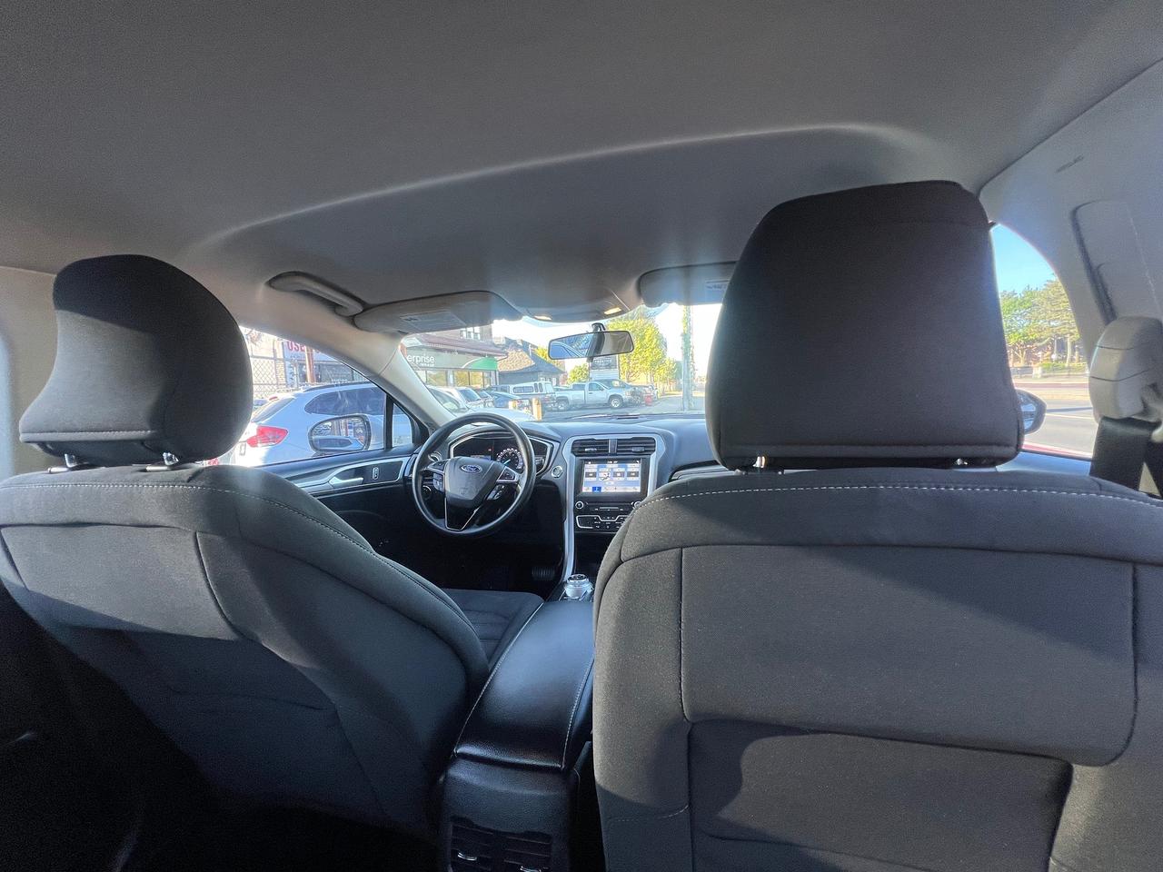2017 Ford Fusion BACK CAM- NAV-Bluetooth-HEATED SEATS Photo