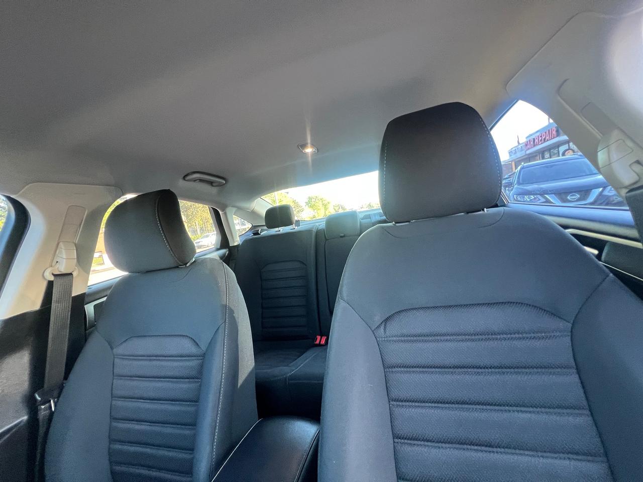 2017 Ford Fusion BACK CAM- NAV-Bluetooth-HEATED SEATS Photo