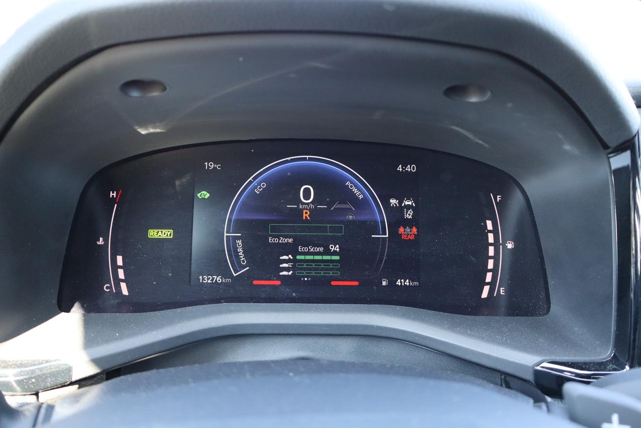 2026 Toyota Camry SE Hybrid Photo