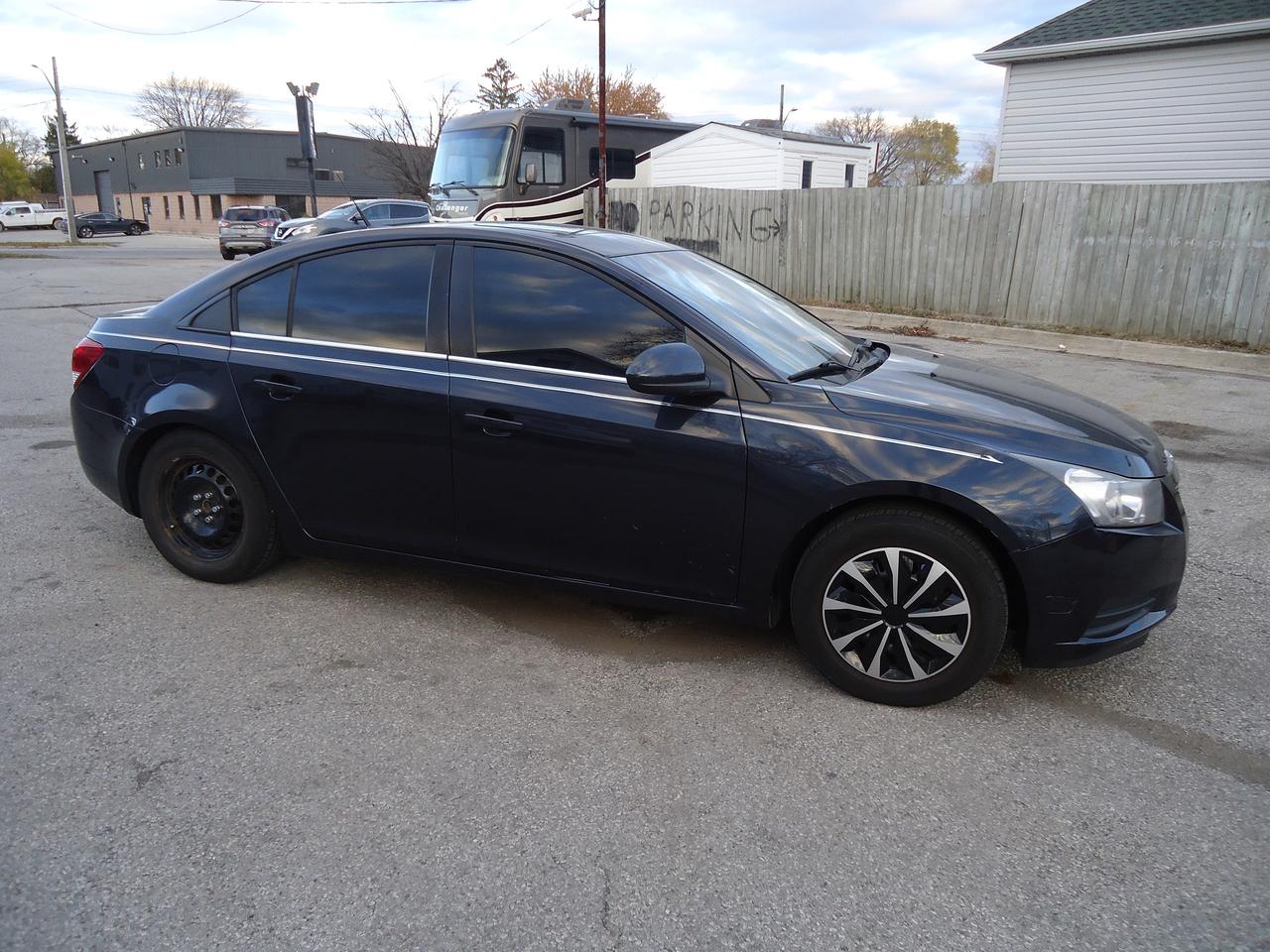 2014 Chevrolet Cruze 4dr Sdn 2lt Photo