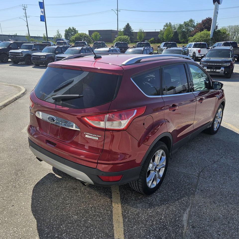 2016 Ford Escape TITANIUM, FWD, 2L ECO, LEATHER, NAV, AS TRADED! Photo4