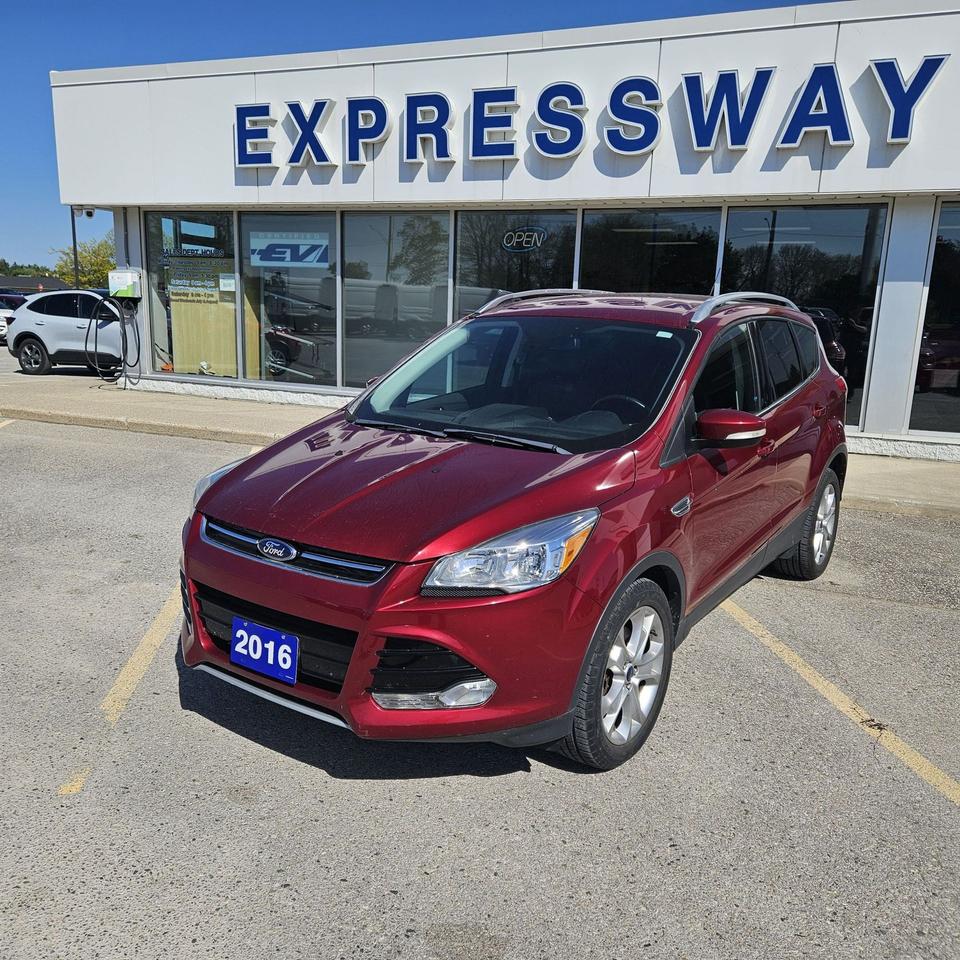 2016 Ford Escape TITANIUM, FWD, 2L ECO, LEATHER, NAV, AS TRADED!