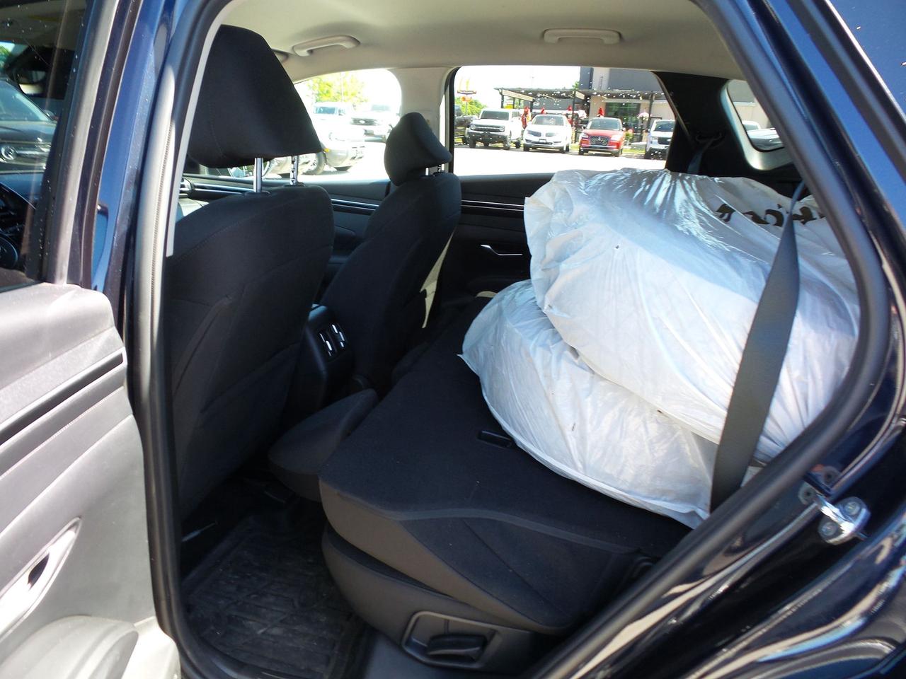 2022 Hyundai Tucson AWD, PREFERRED, HEATED SEATS, ADAPT CRUISE, LOCAL! Photo