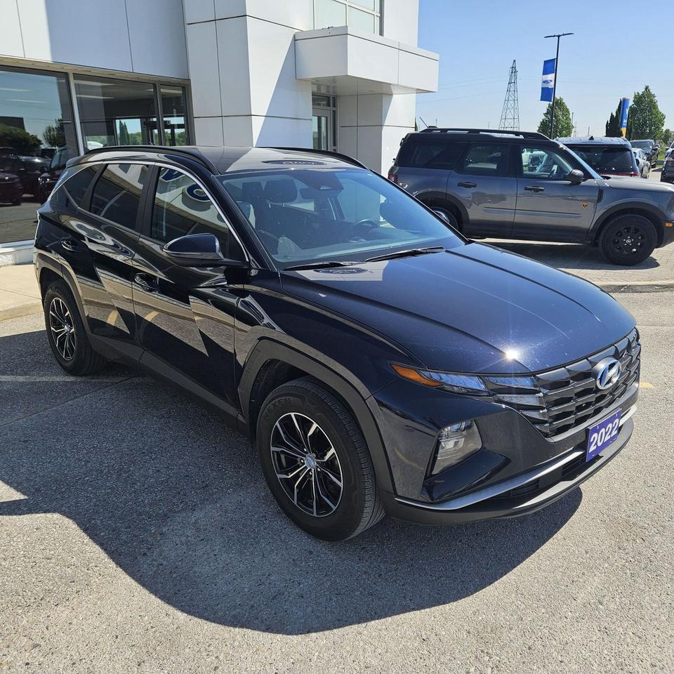 2022 Hyundai Tucson AWD, PREFERRED, HEATED SEATS, ADAPT CRUISE, LOCAL! Photo2