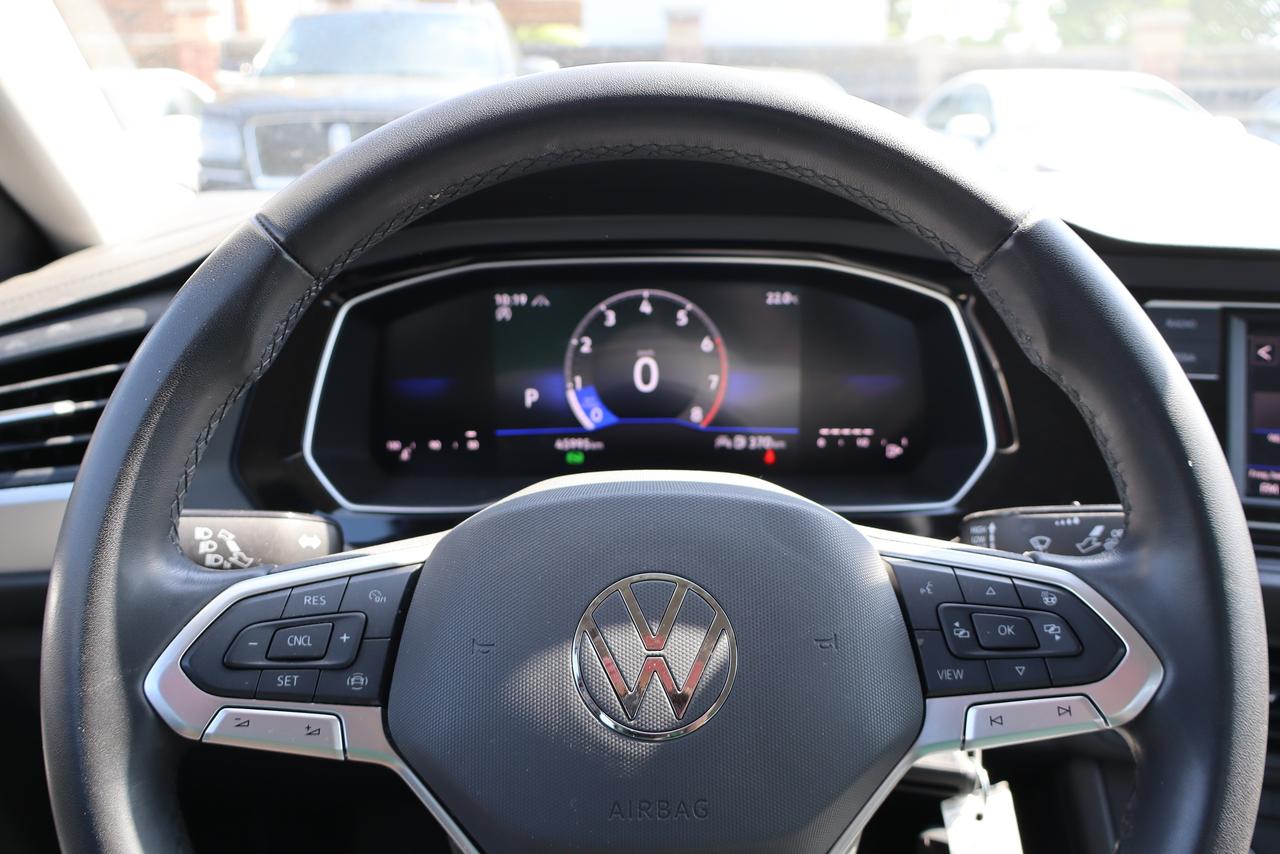 2024 Volkswagen Jetta TRENDLINE AUTO Photo