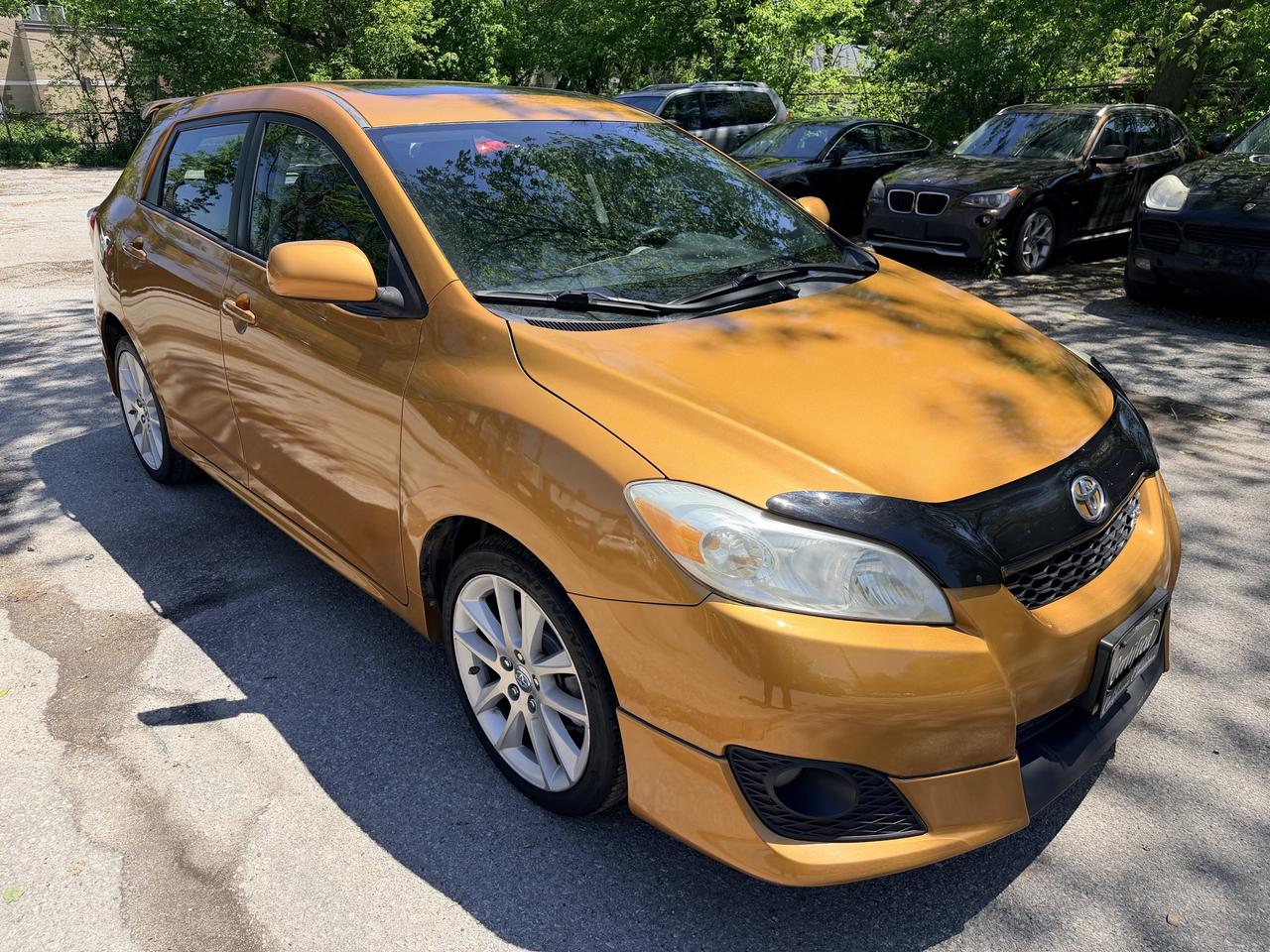 2009 Toyota Matrix XRS | 5-SPEED | SUNROOF Photo