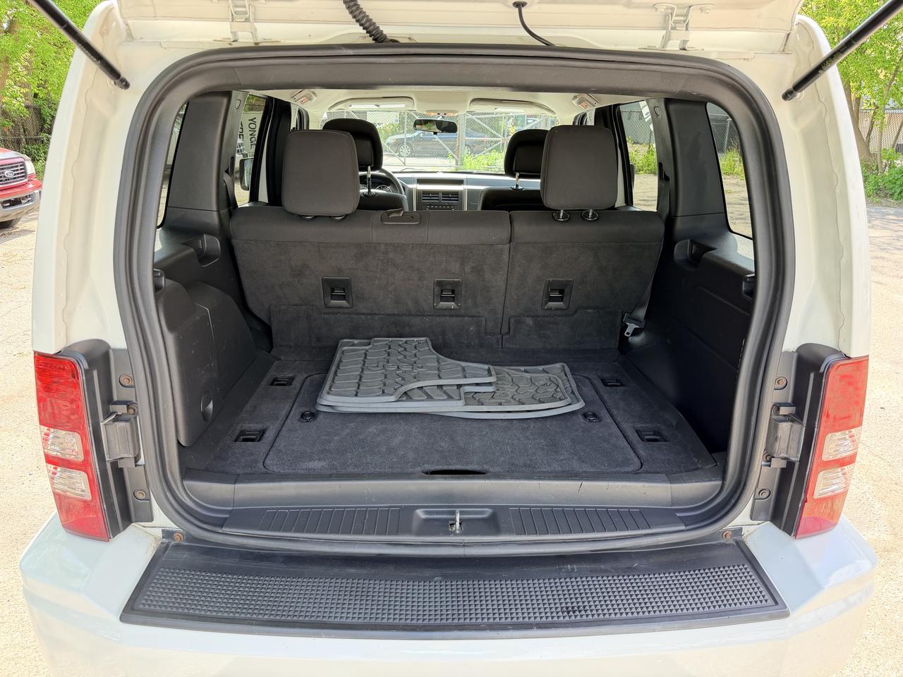 2010 Jeep Liberty SPORT | ONLY 89KM! | 4X4 Photo
