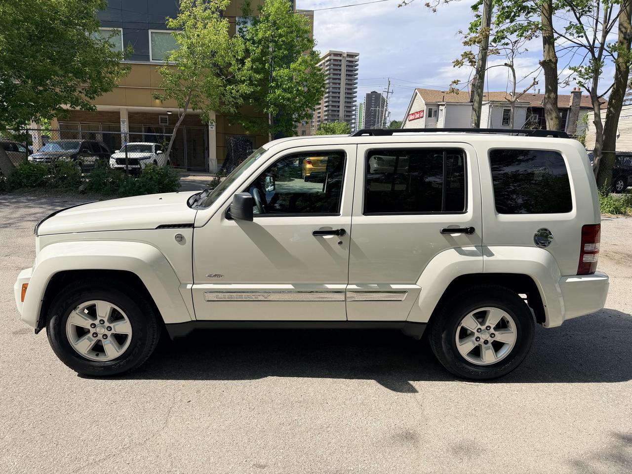 2010 Jeep Liberty SPORT | ONLY 89KM! | 4X4 Photo