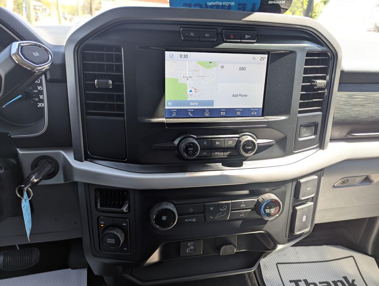 2022 Ford F-150 4WD SuperCrew 5.5' Box WITH NAVIGATION!! Photo