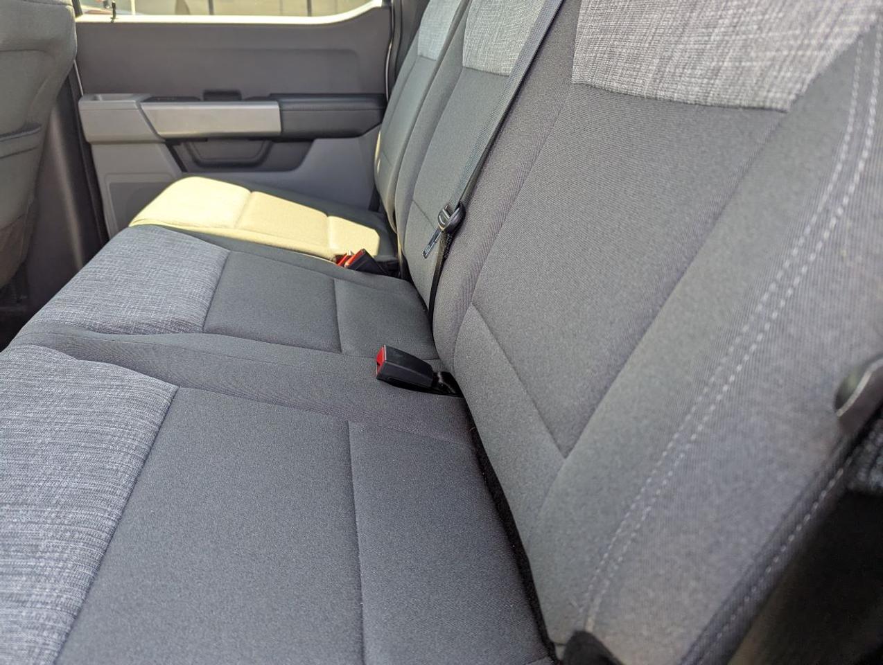 2022 Ford F-150 4WD SuperCrew 5.5' Box WITH NAVIGATION!! Photo