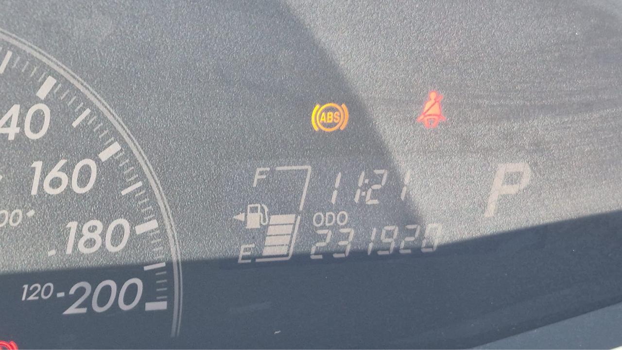 2008 Toyota Yaris AS IS SPECIAL, LE, RUNS AND DRIVES GREAT Photo