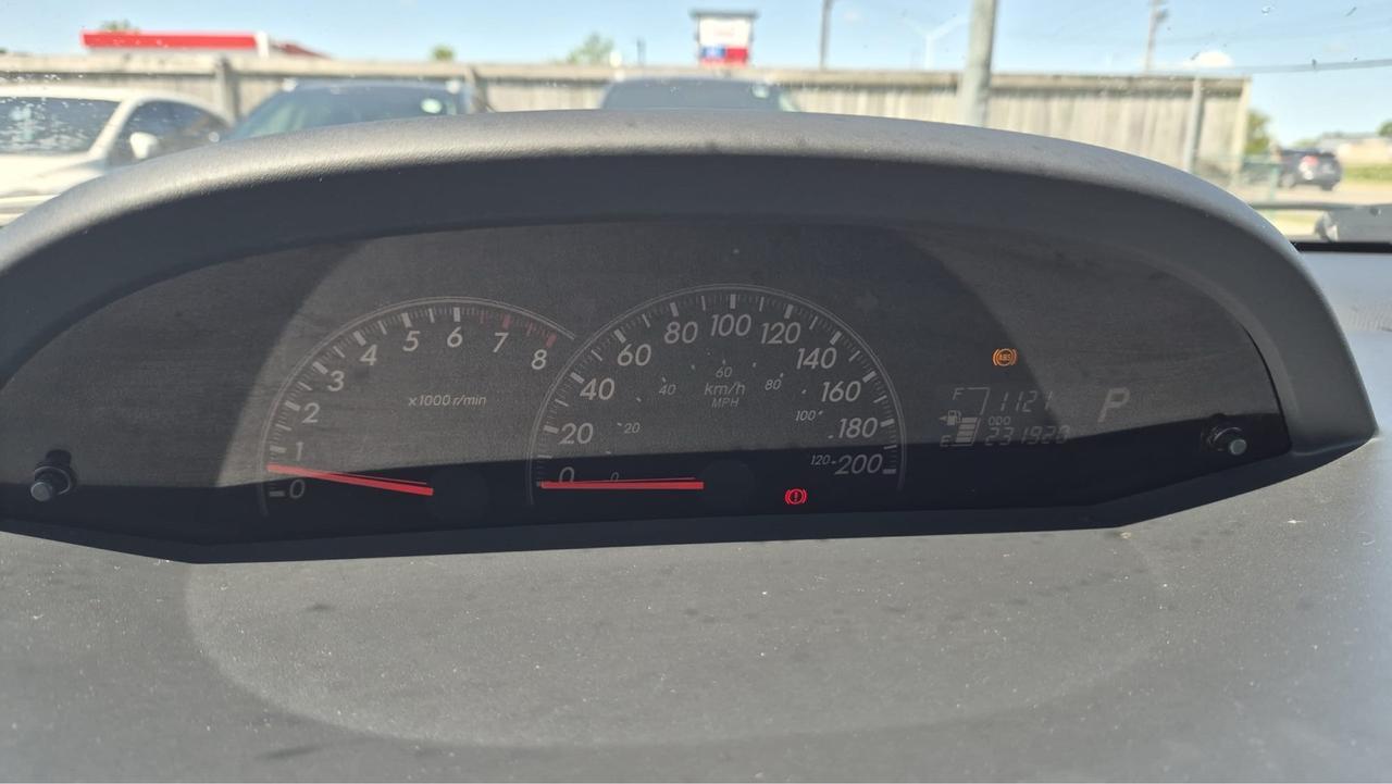 2008 Toyota Yaris AS IS SPECIAL, LE, RUNS AND DRIVES GREAT Photo