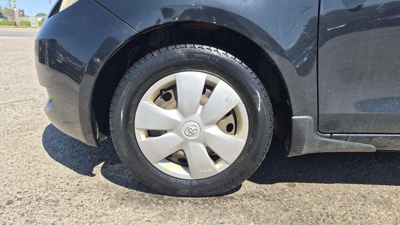 2008 Toyota Yaris AS IS SPECIAL, LE, RUNS AND DRIVES GREAT Photo