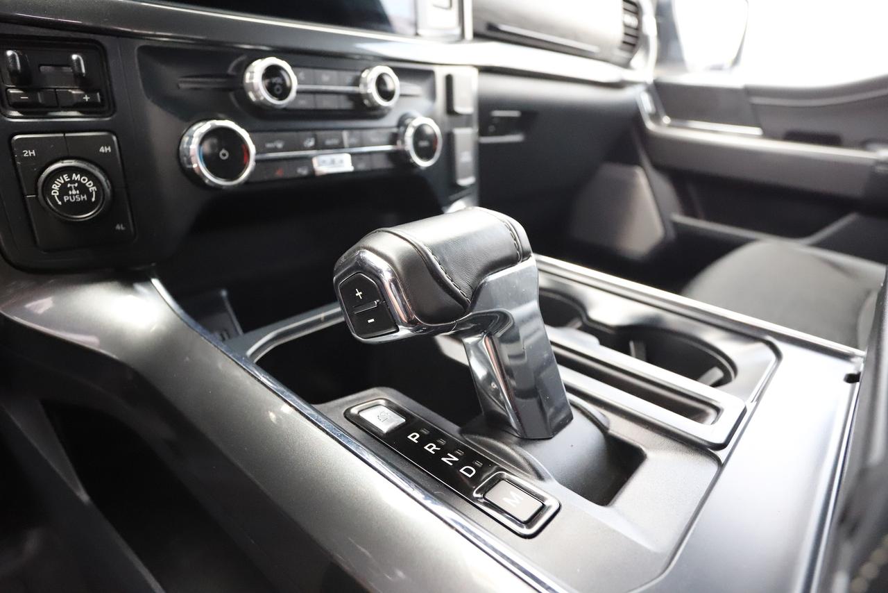 2022 Ford F-150 XLT 4WD SuperCrew 5.5' Box Photo