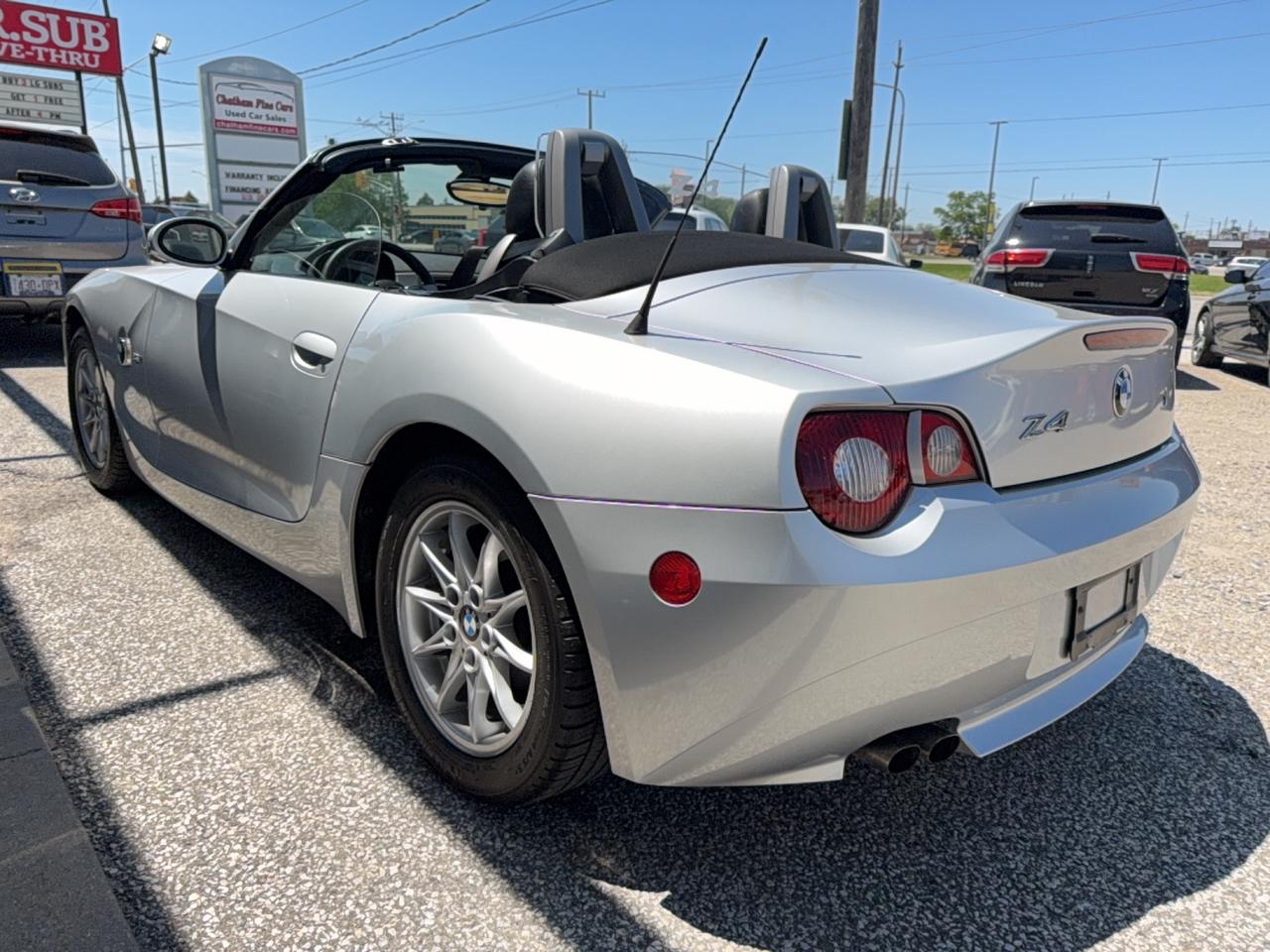 2005 BMW Z4 2.5i Photo