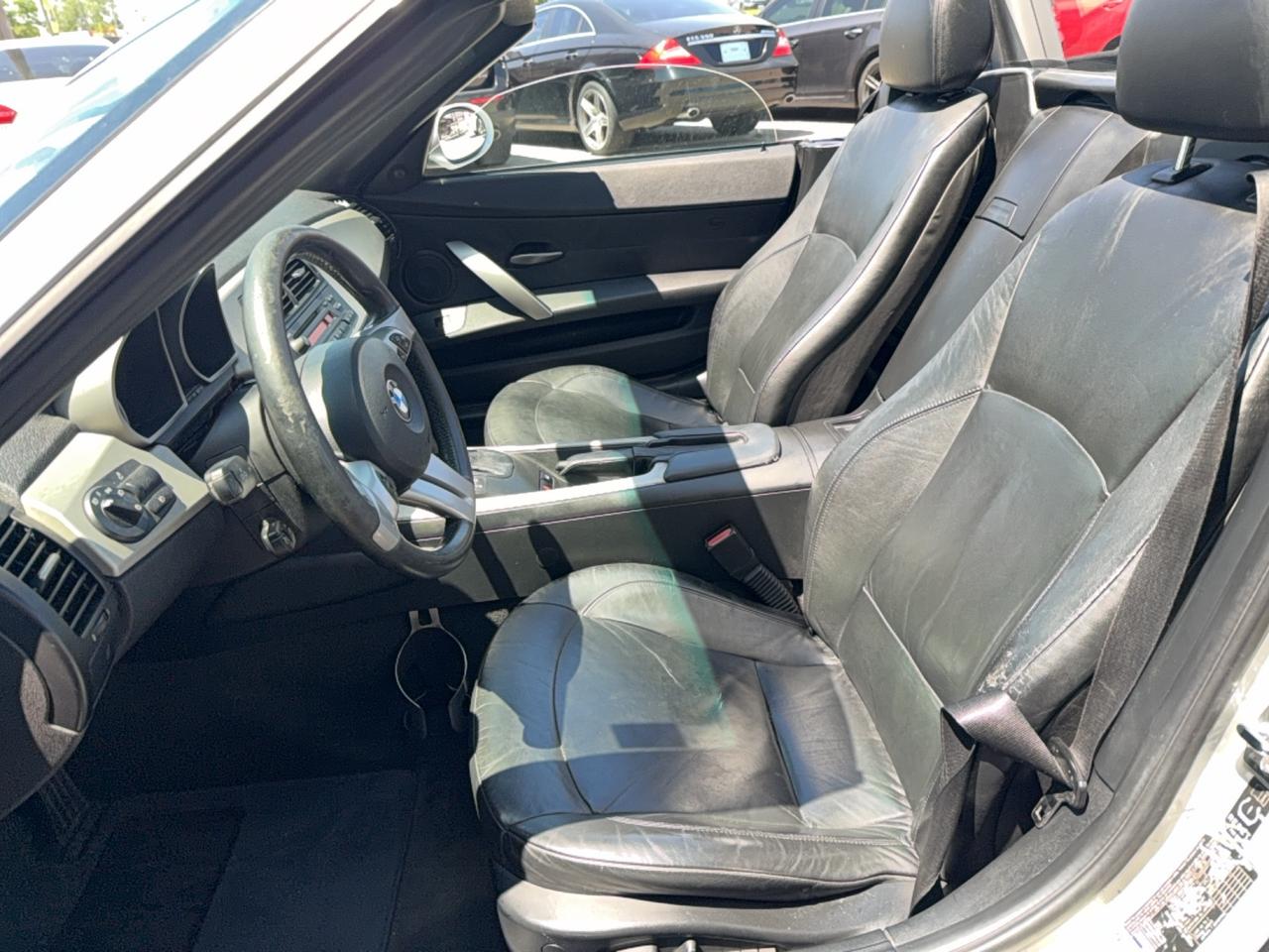 2005 BMW Z4 2.5i Photo
