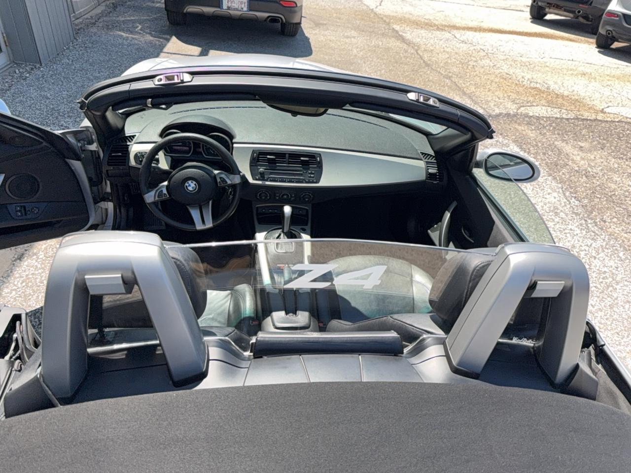2005 BMW Z4 2.5i Photo