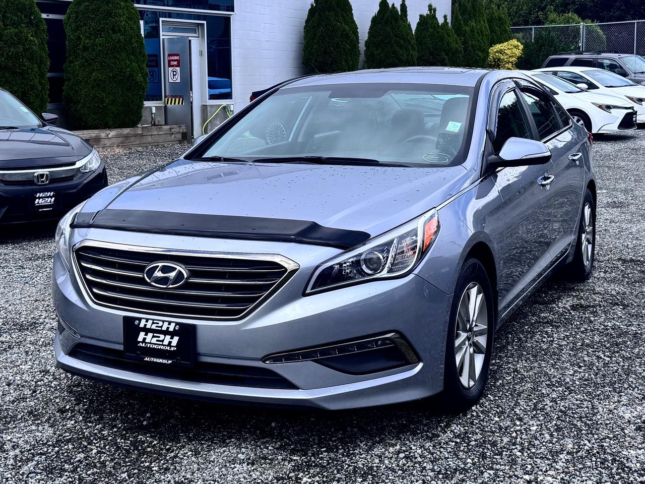 2017 Hyundai Sonata FINANCING AVAILABLE Photo1