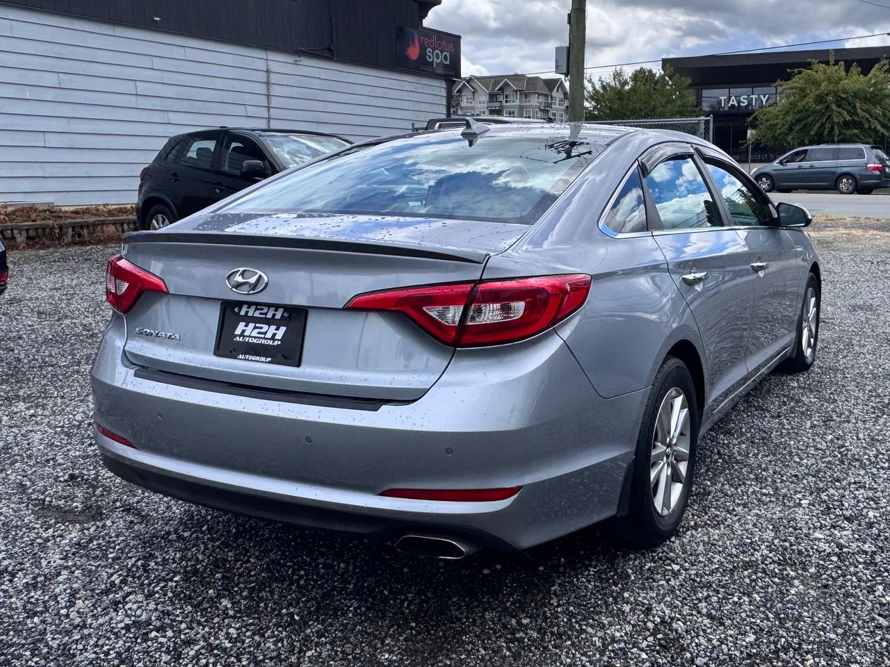 2017 Hyundai Sonata FINANCING AVAILABLE Photo5
