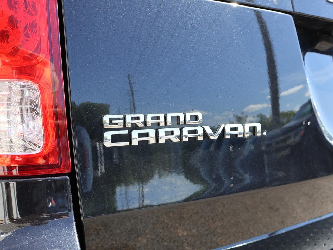 2018 Dodge Grand Caravan CREW PLUS CERTIFIED *SERVICE RECORDS* CAMERA NAV BLUETOOTH DVD LEATHER HEATED SEATS CRUISE ALLOYS Photo