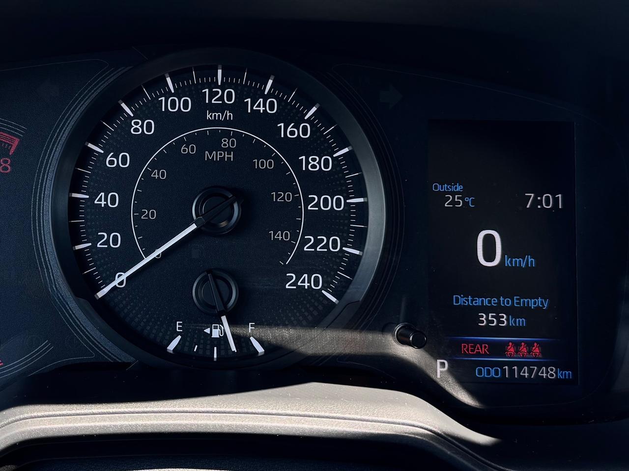 2021 Toyota Corolla FINANCING AVAILABLE Photo11