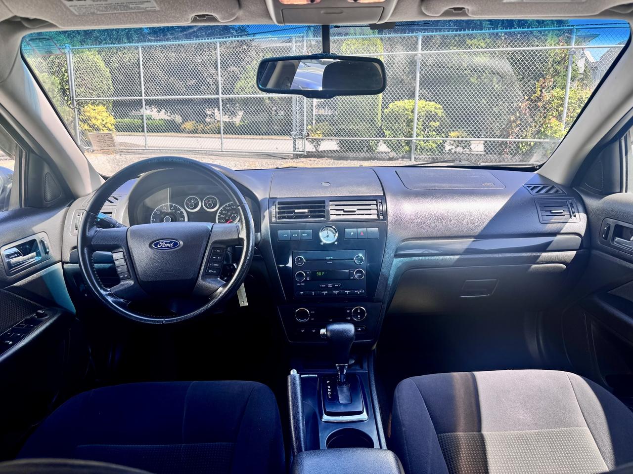 2009 Ford Fusion FINANCING AVAILABLE Photo10