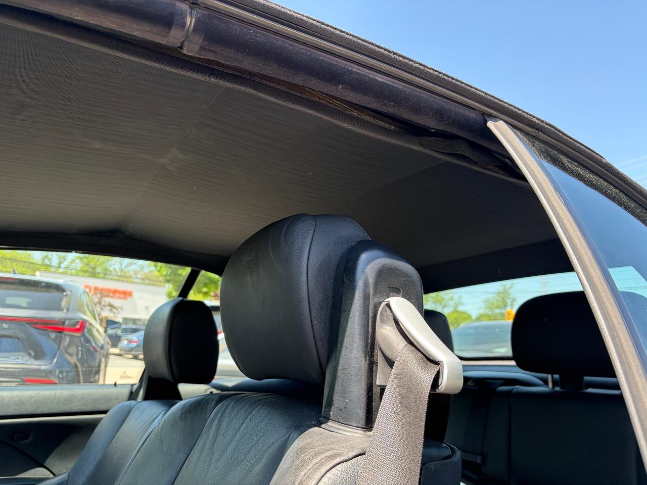 2001 BMW 3 Series 330CI Photo