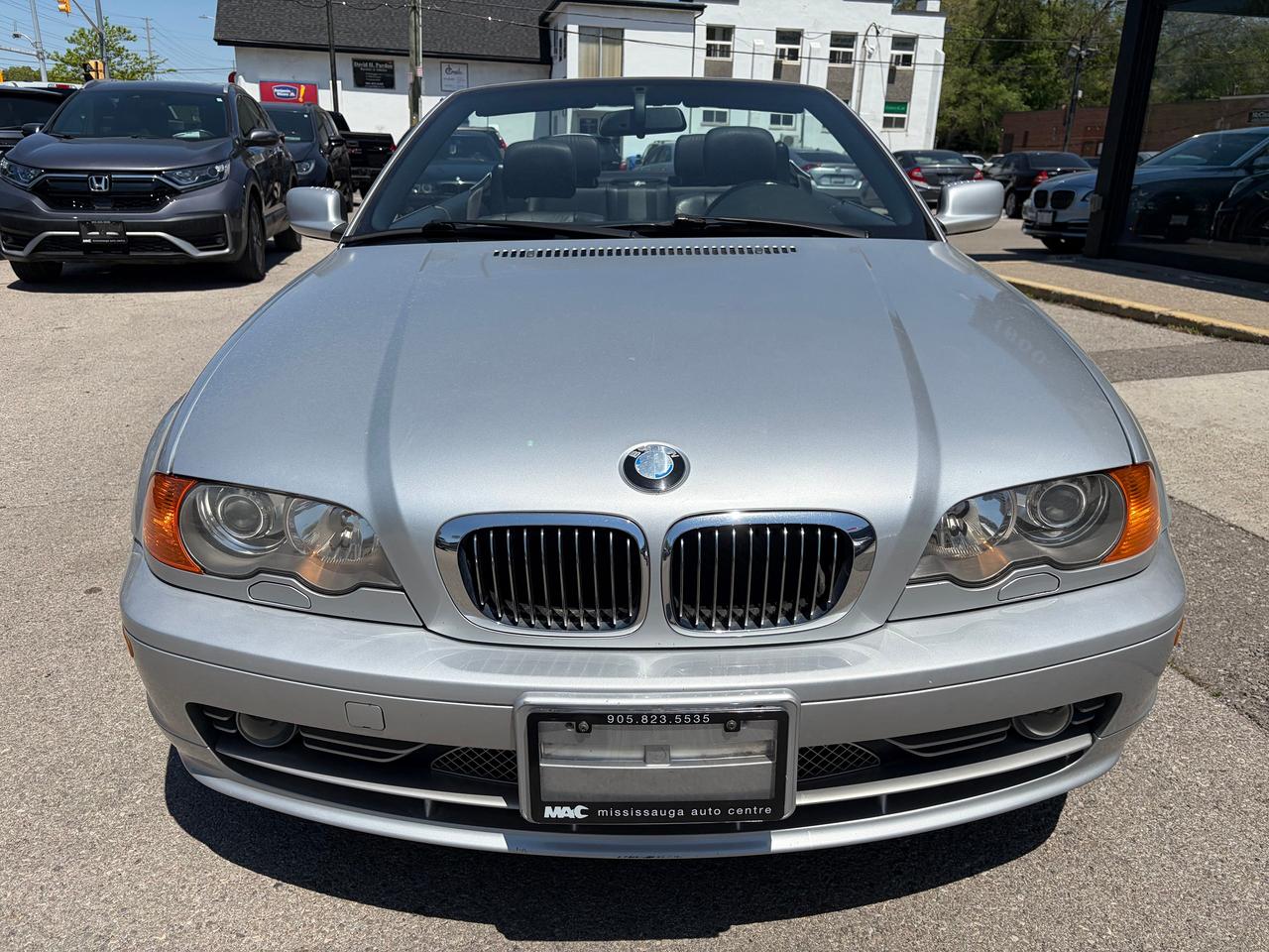 2001 BMW 3 Series 330CI Photo