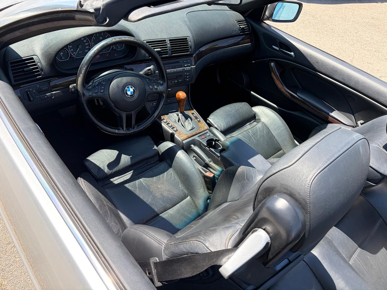 2001 BMW 3 Series 330CI Photo