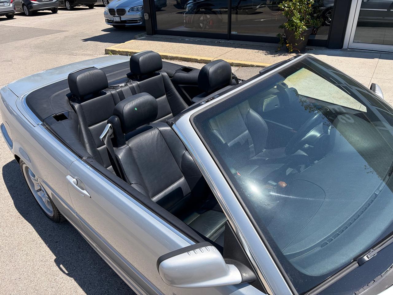 2001 BMW 3 Series 330CI Photo