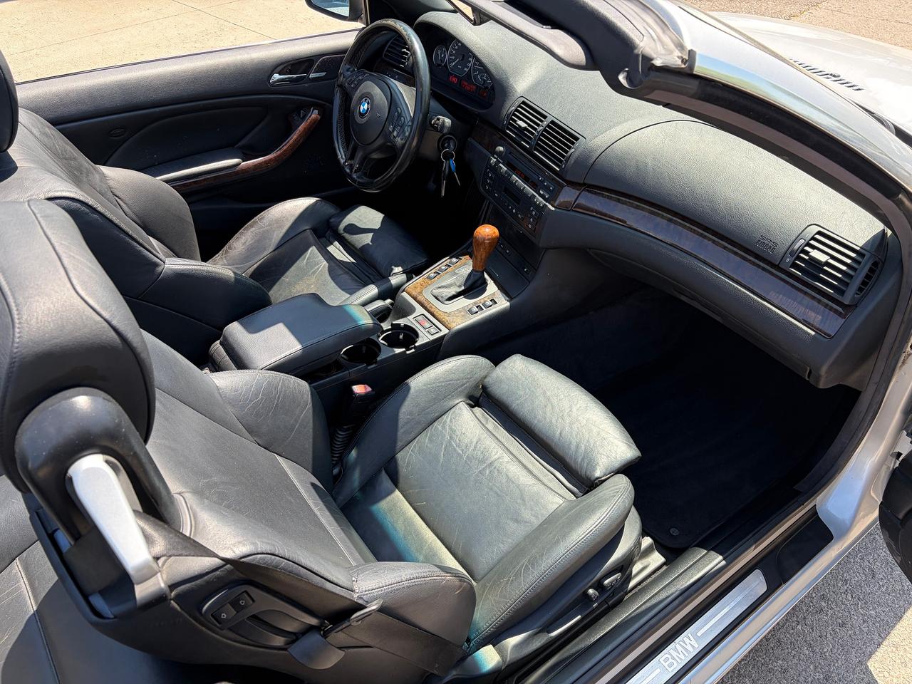 2001 BMW 3 Series 330CI Photo