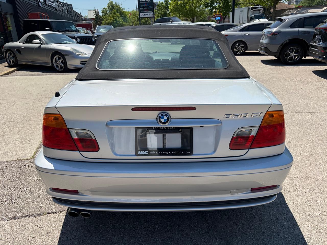2001 BMW 3 Series 330CI Photo