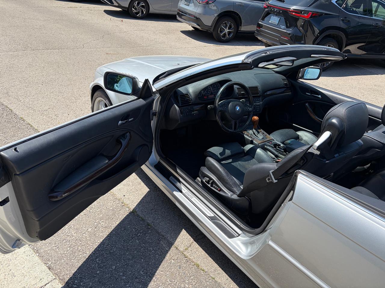 2001 BMW 3 Series 330CI Photo