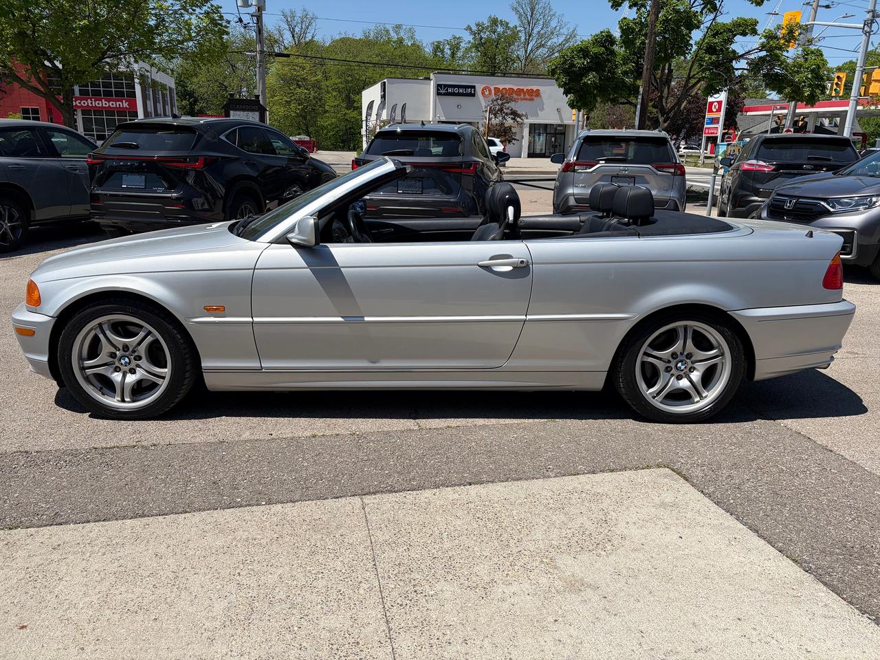 2001 BMW 3 Series 330CI Photo