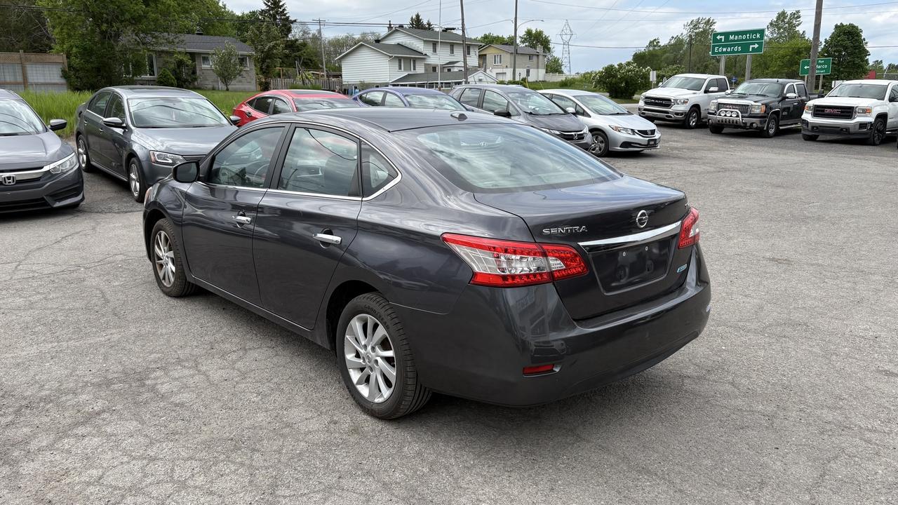 2015 Nissan Sentra SV Photo2