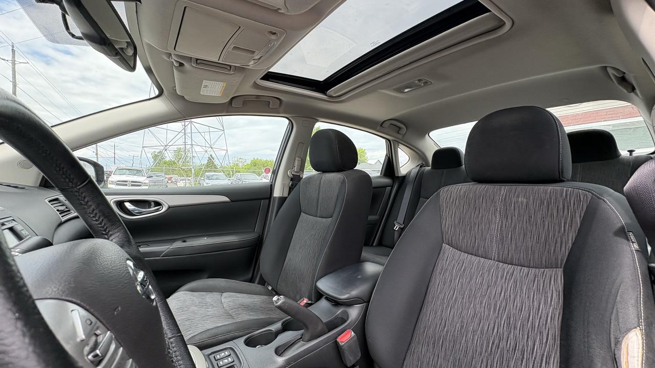 2015 Nissan Sentra SV Photo