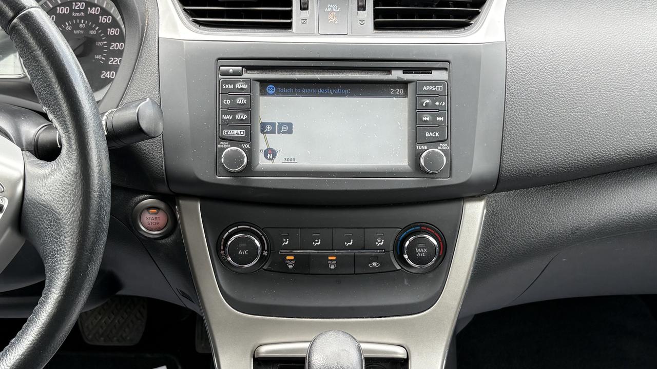 2015 Nissan Sentra SV Photo
