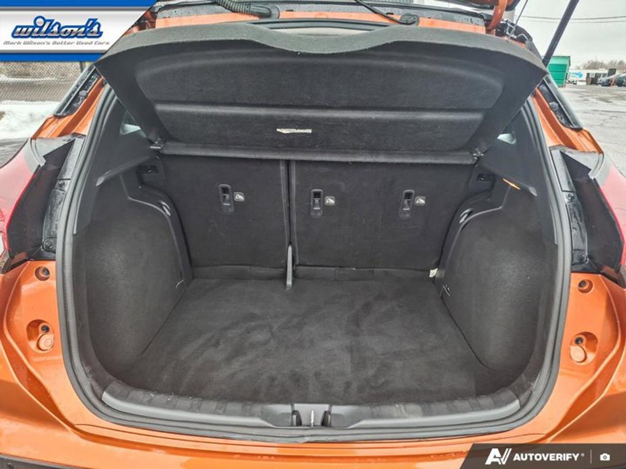 2021 Nissan Kicks SR | Leather | Heated Seats | Remote Start | Bose Audio | CarPlay + Android | Keyless Entry & More ! Photo