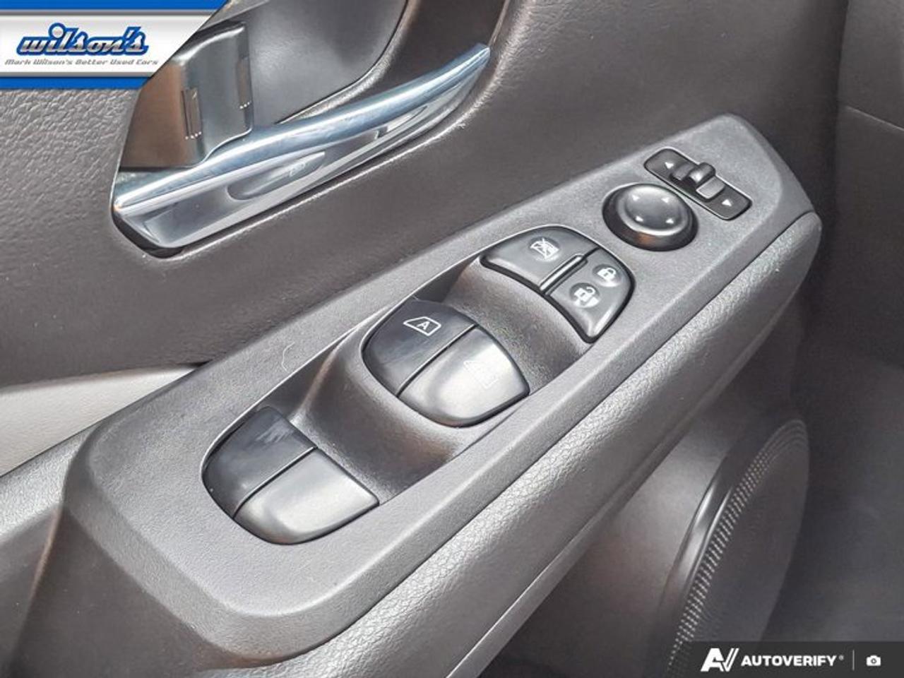 2021 Nissan Kicks SR | Leather | Heated Seats | Remote Start | Bose Audio | CarPlay + Android | Keyless Entry & More ! Photo