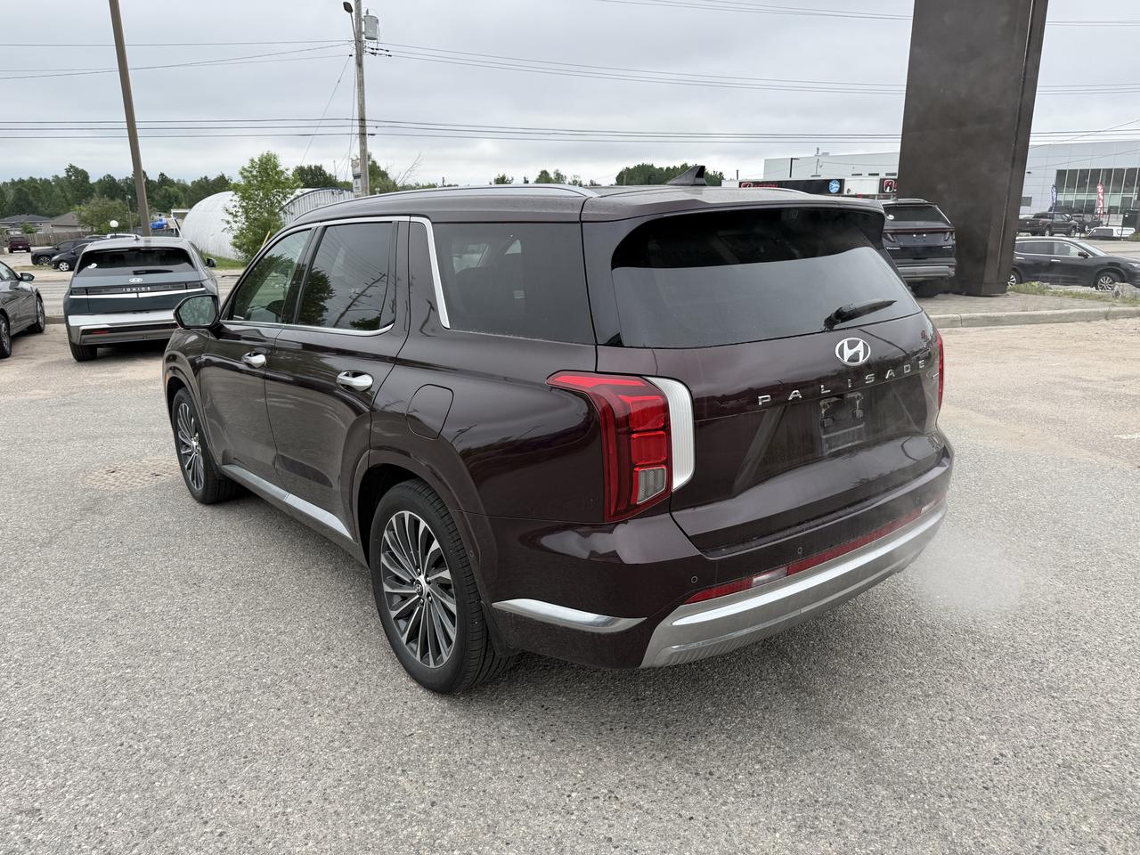 2023 Hyundai PALISADE Ultimate Calligraphy w/Beige 7-Passenger AWD Photo