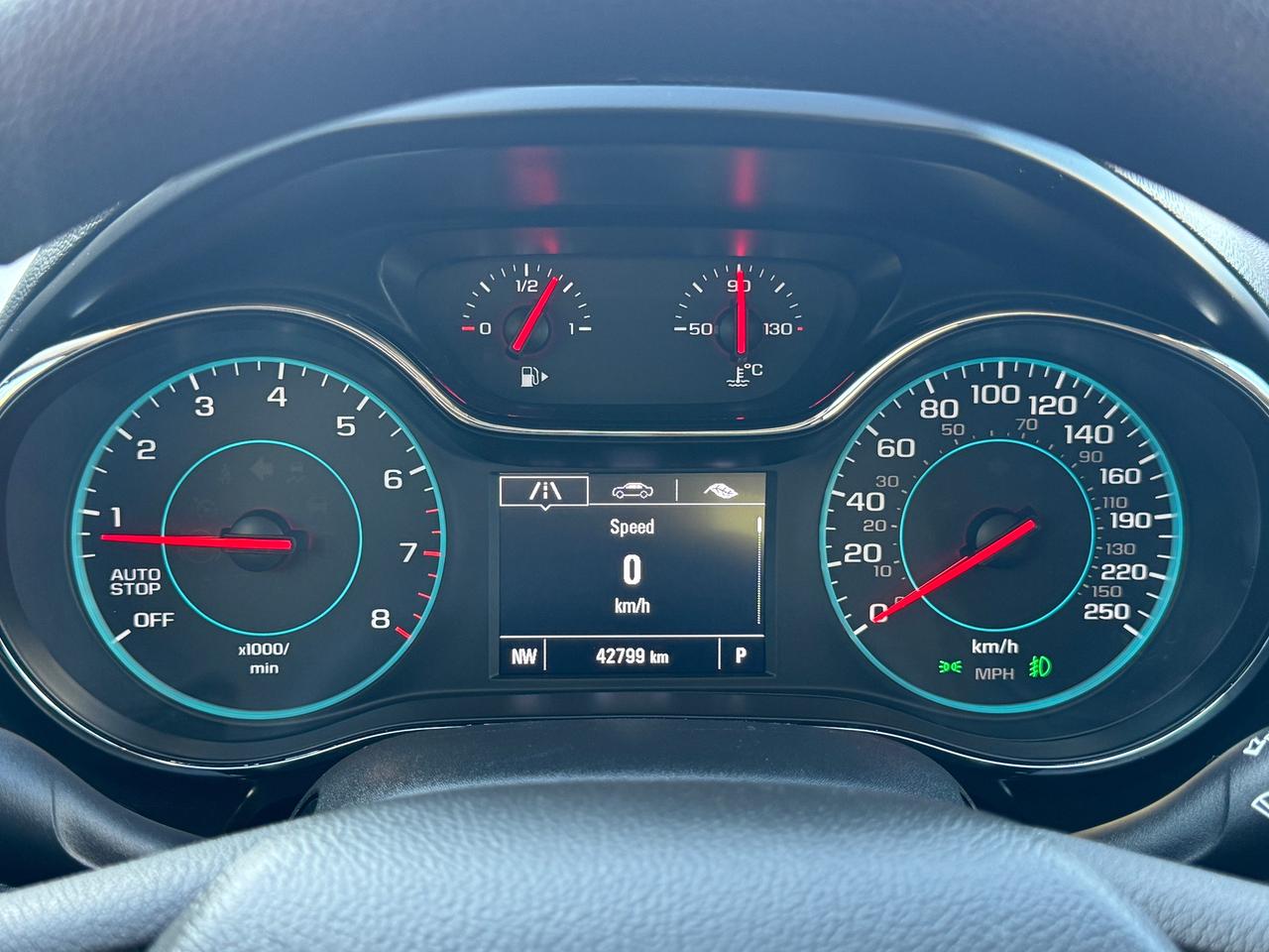 2018 Chevrolet Cruze LT+LOW KMS+Service Records+CLEAN CARFAX Photo